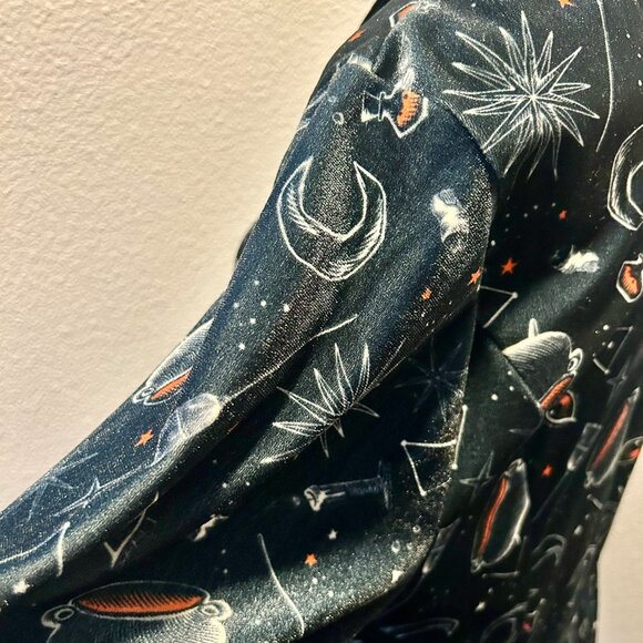 Her Universe Disney Hocus Pocus Symbols Collar Dress, Size Large - Picture 9 of 15